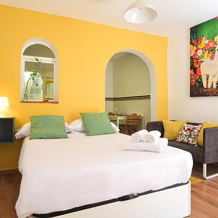 El Prado Historic Center Apartment Madrid Bagian luar foto