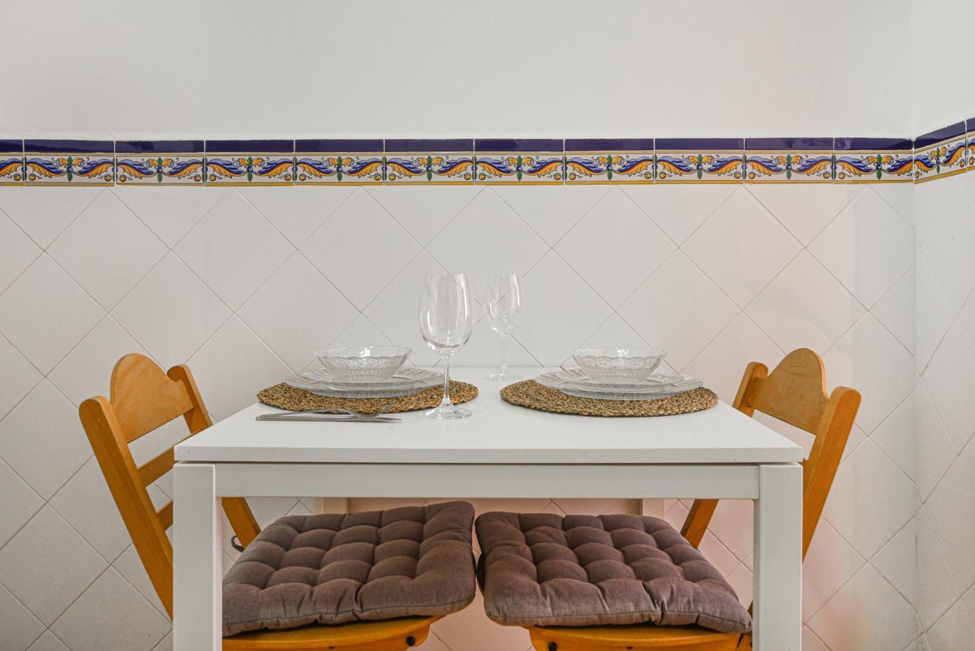 El Prado Historic Center Apartment Madrid Bagian luar foto