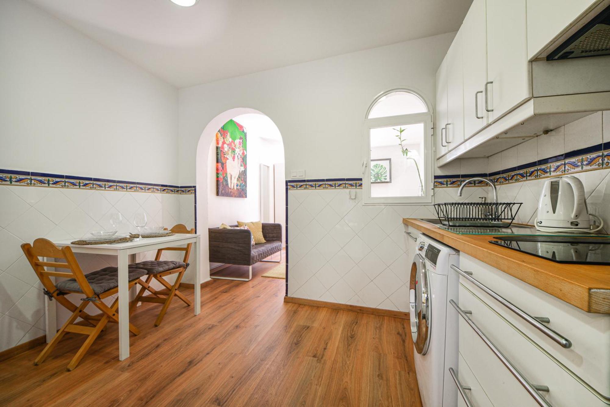 El Prado Historic Center Apartment Madrid Bagian luar foto