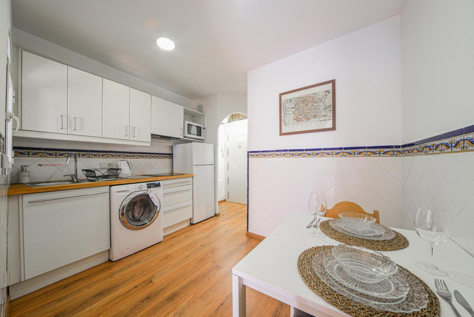 El Prado Historic Center Apartment Madrid Bagian luar foto