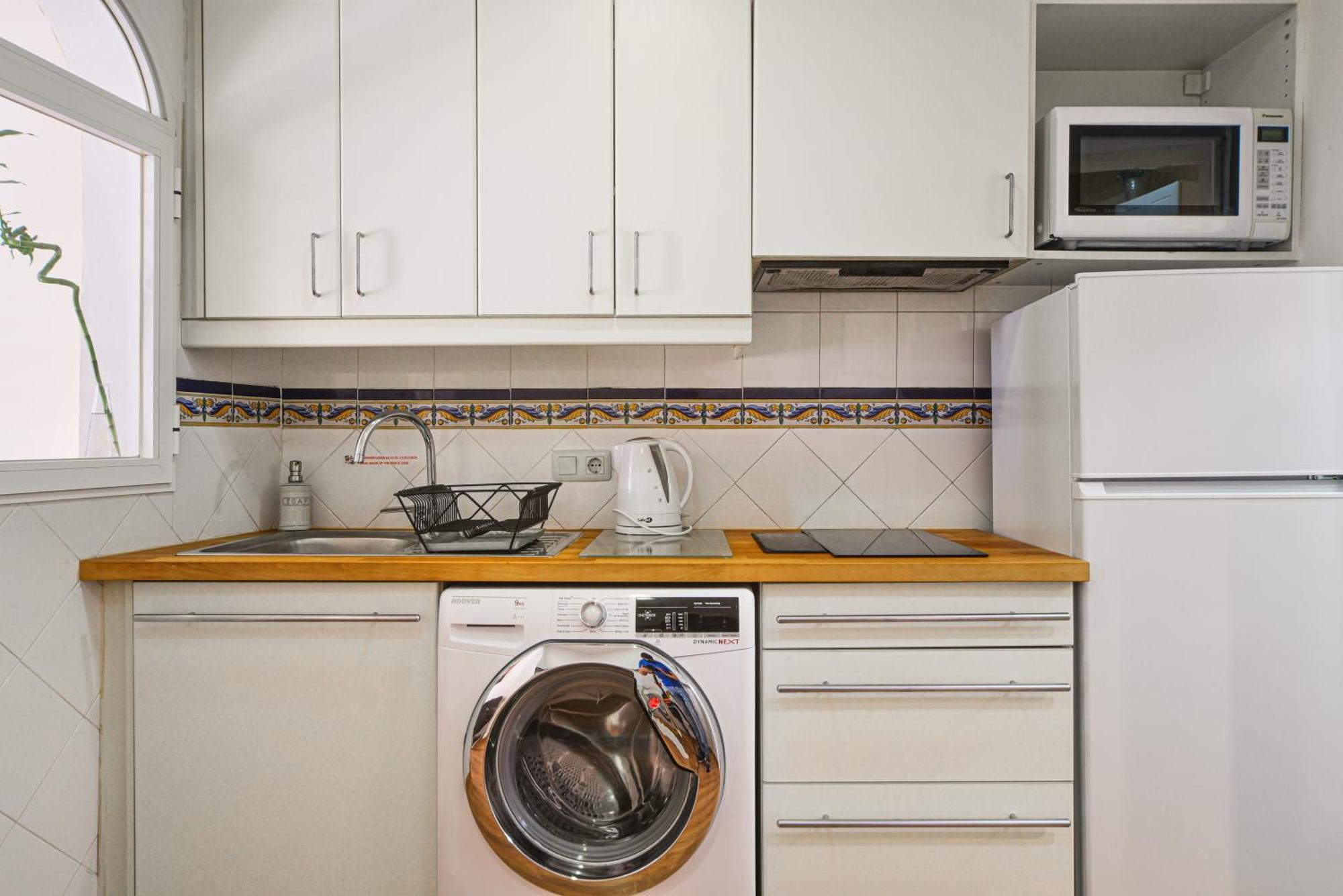 El Prado Historic Center Apartment Madrid Bagian luar foto